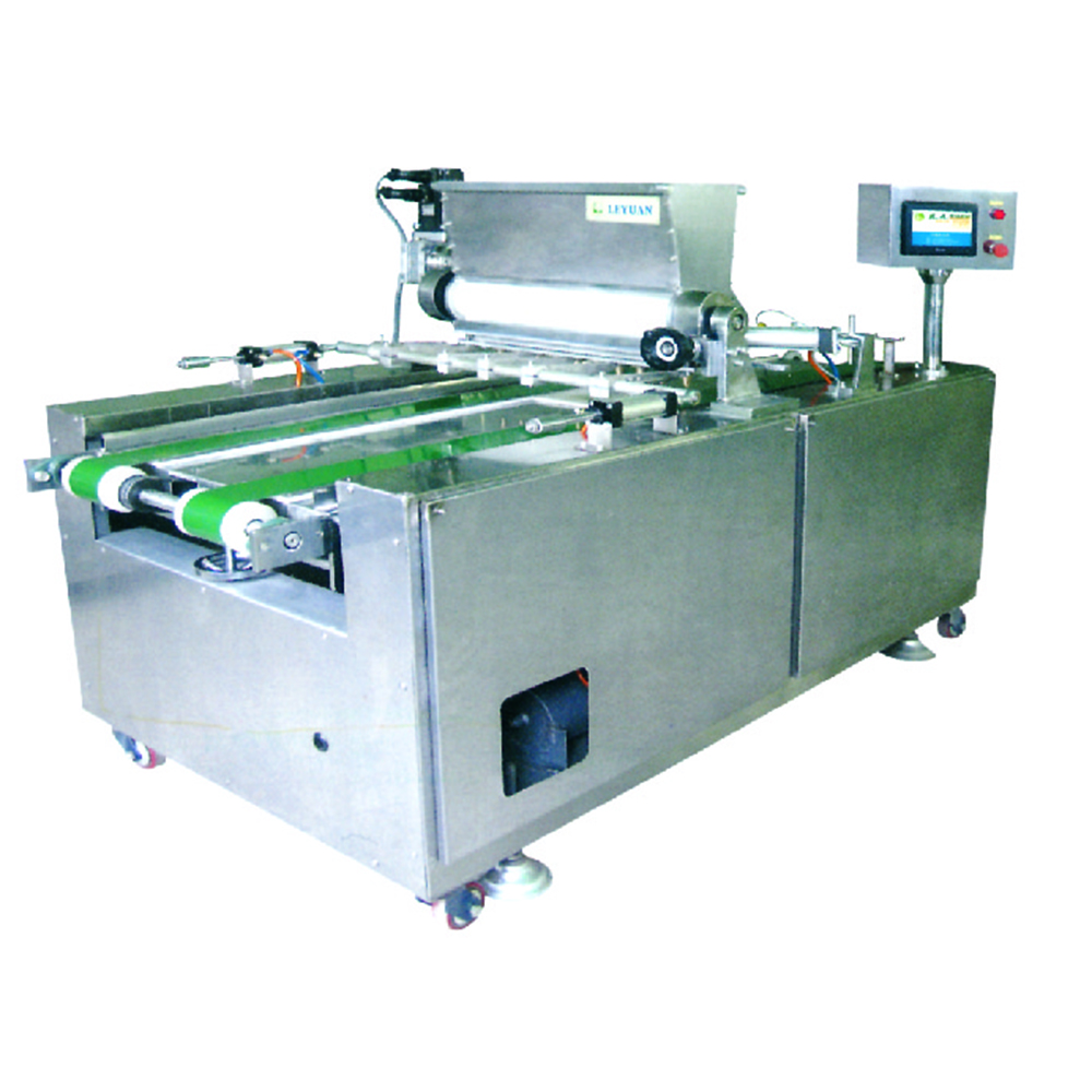 Cookie forming machine