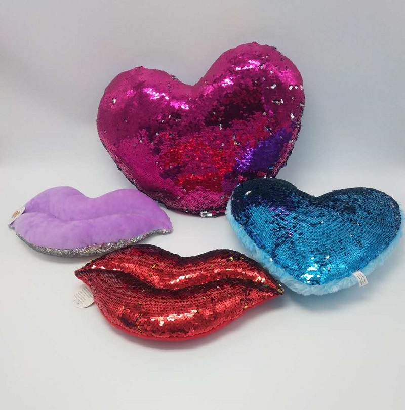 Valentine stuffed toys