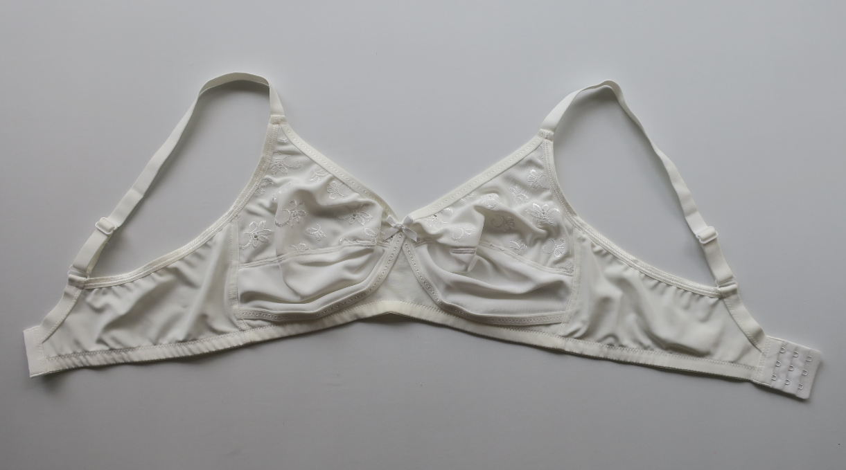 soft cup wireless bra with embroider