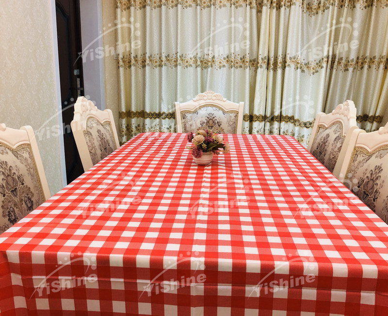 54'' x 108'' Disposable plastic gingham printing tablecloth