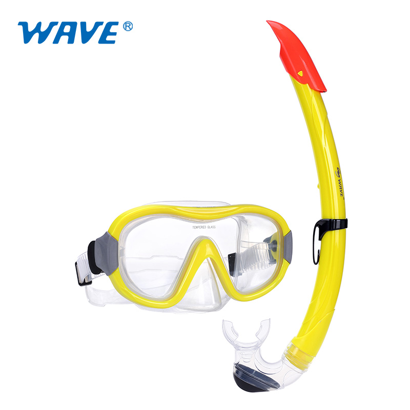 Scuba diving mask snorkel set