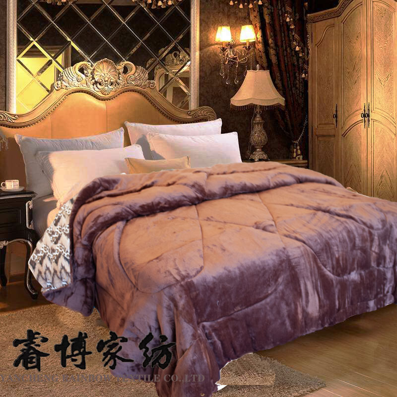 Super soft flannel polyester comforter/blanket