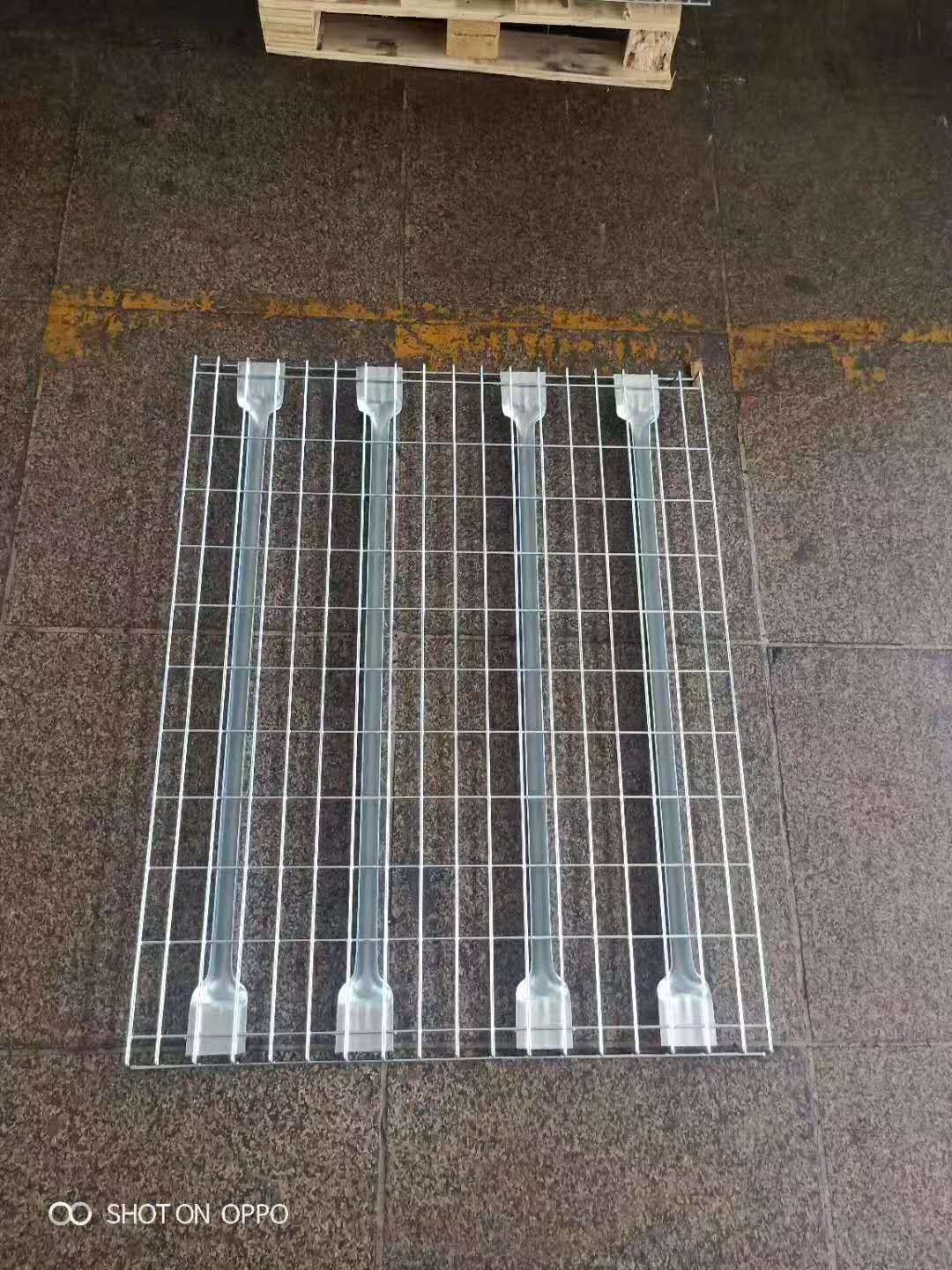Wire mesh plate