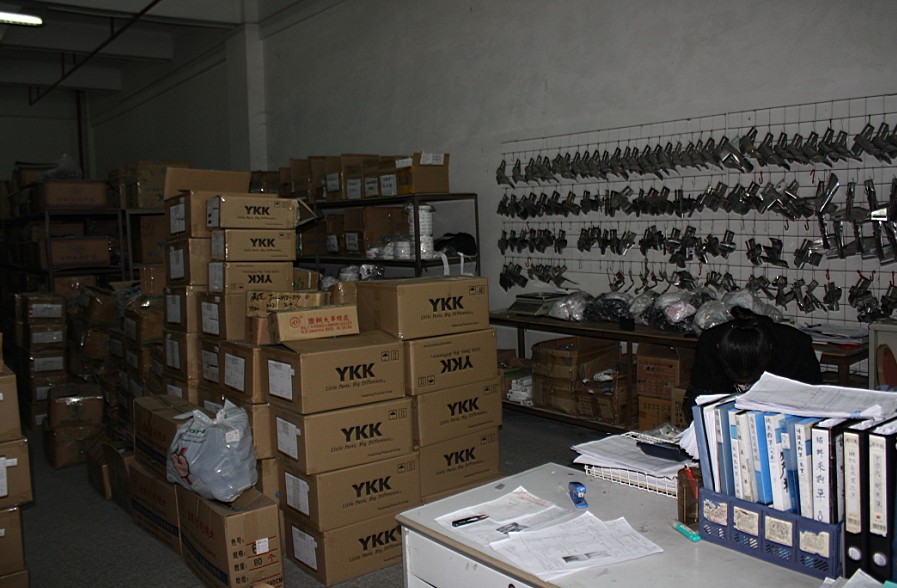 Dongguan Yuanyuan Clothing Manufacturing Co., Ltd. – Jeans 1