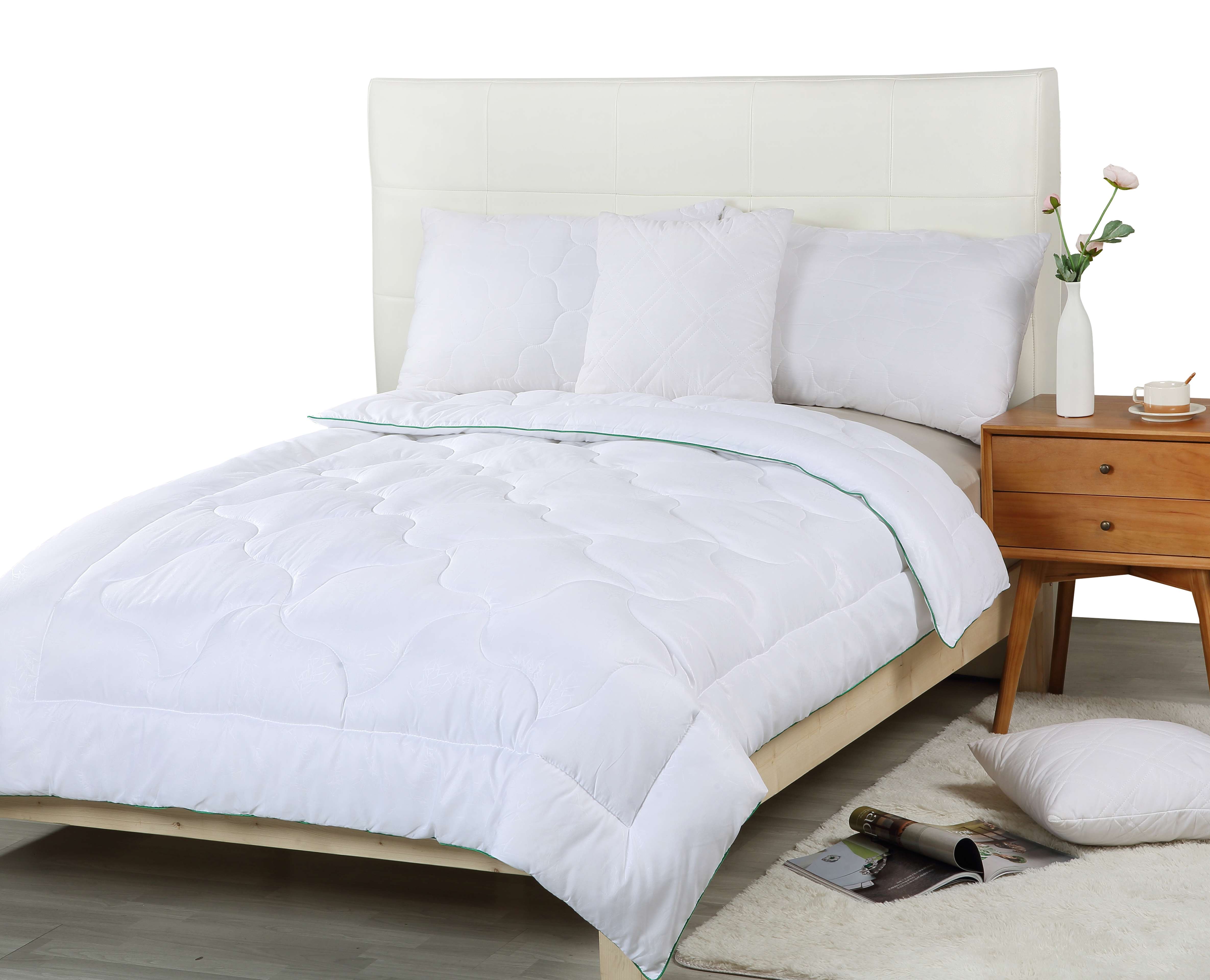 Basic Polyester Comforter For Home and Hotel