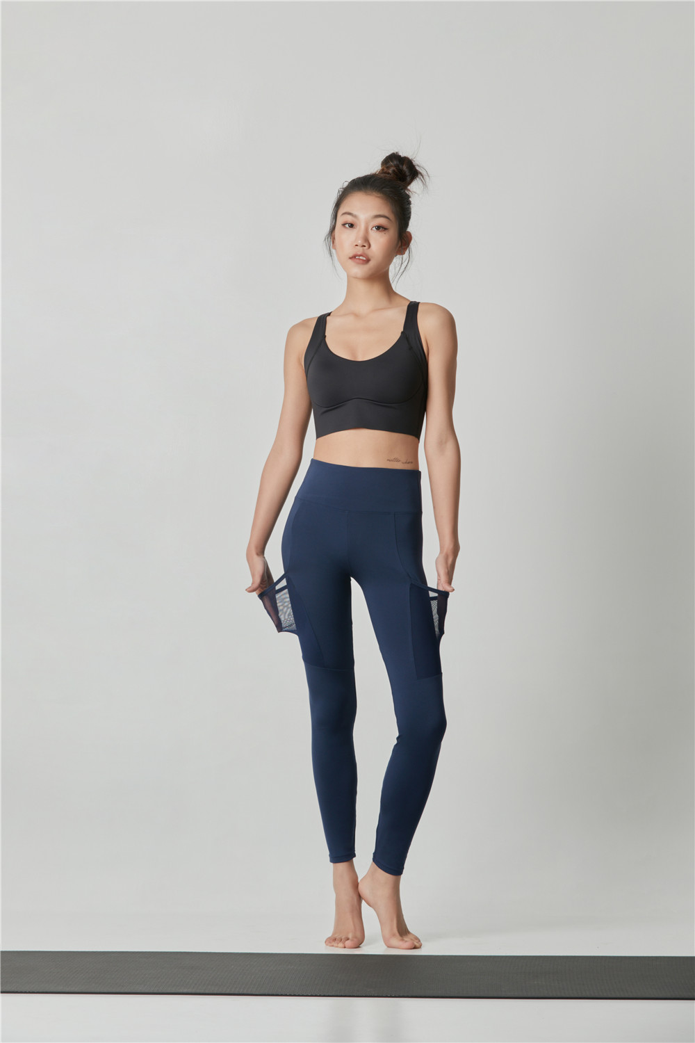 2020 Yoga Leggings High Waisted Yoga Leggings Workout Cloths with Mesh Pocket