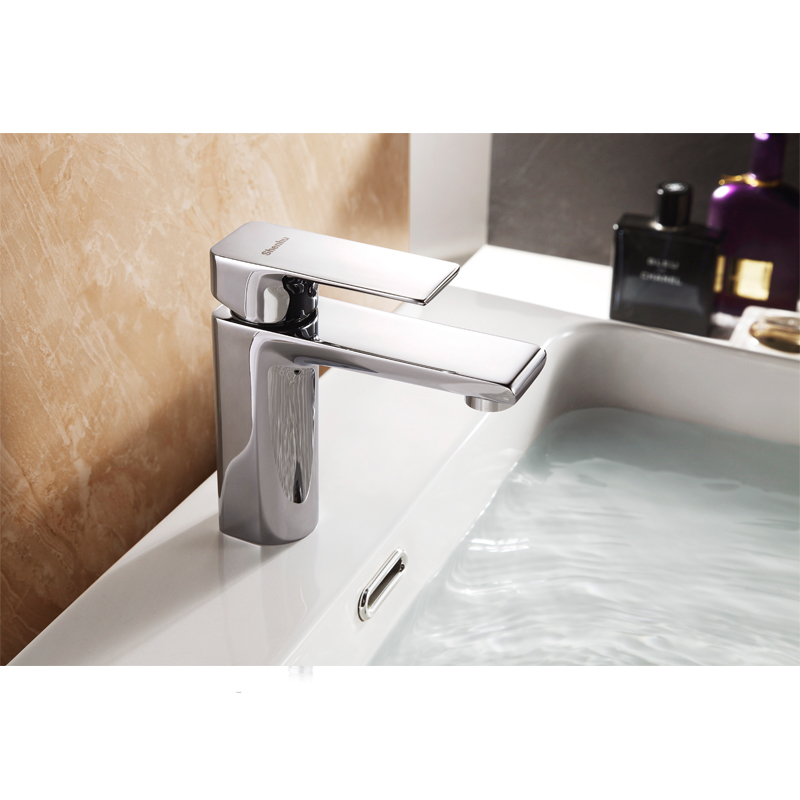 Single handle basin mixer