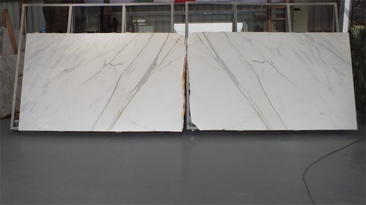 Calacatta gold marble