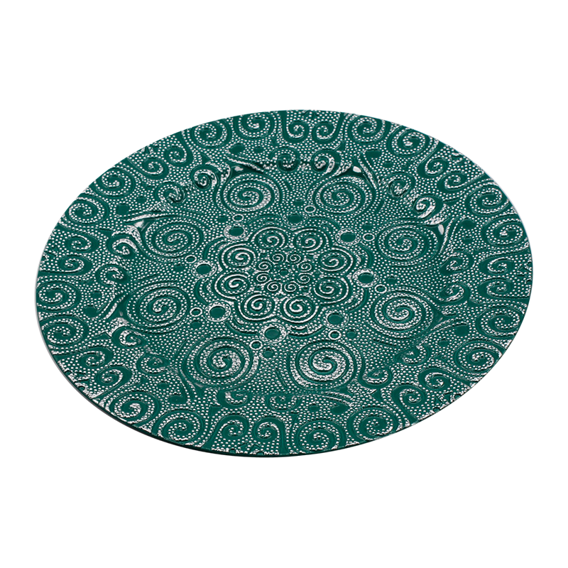Plastic charger plate
