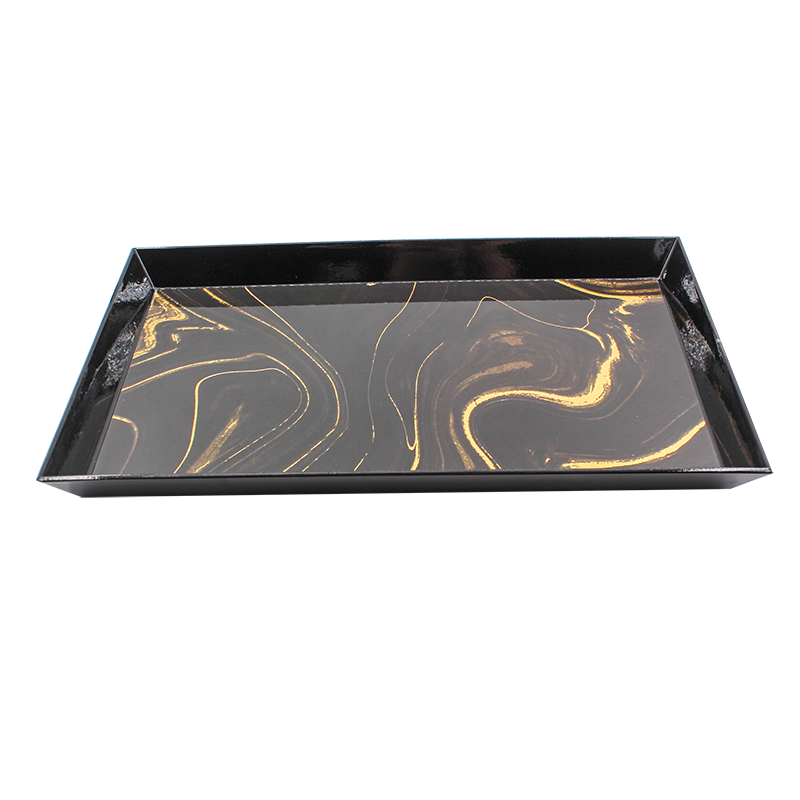 Plastic tray