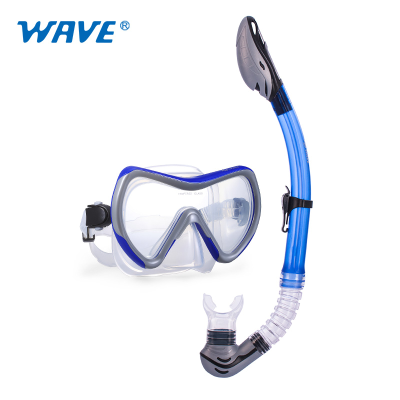 Diving mask and snorkel set
