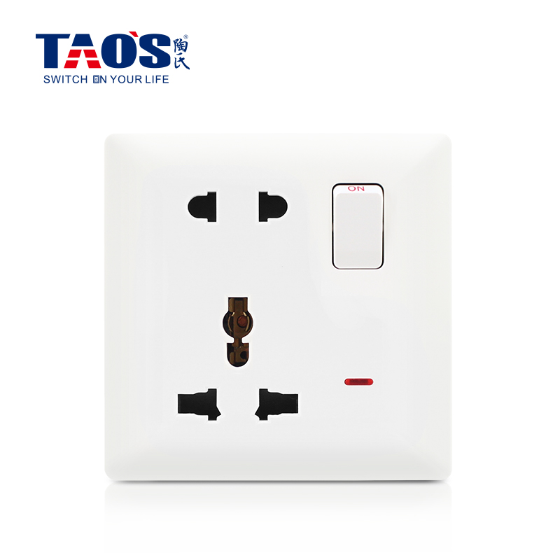 switched Multi socket (5 pin) + neon