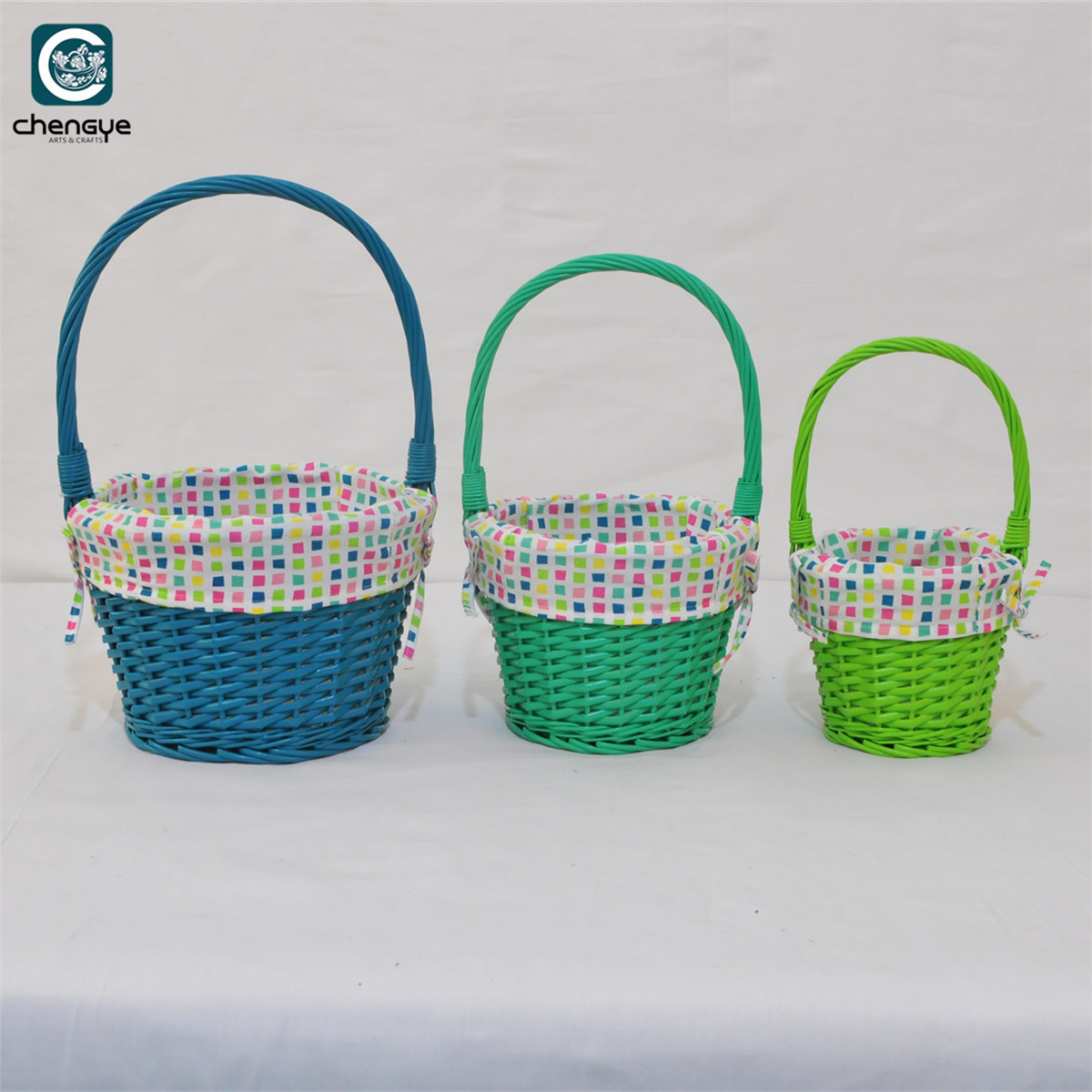 Set of 3 willow basket with li