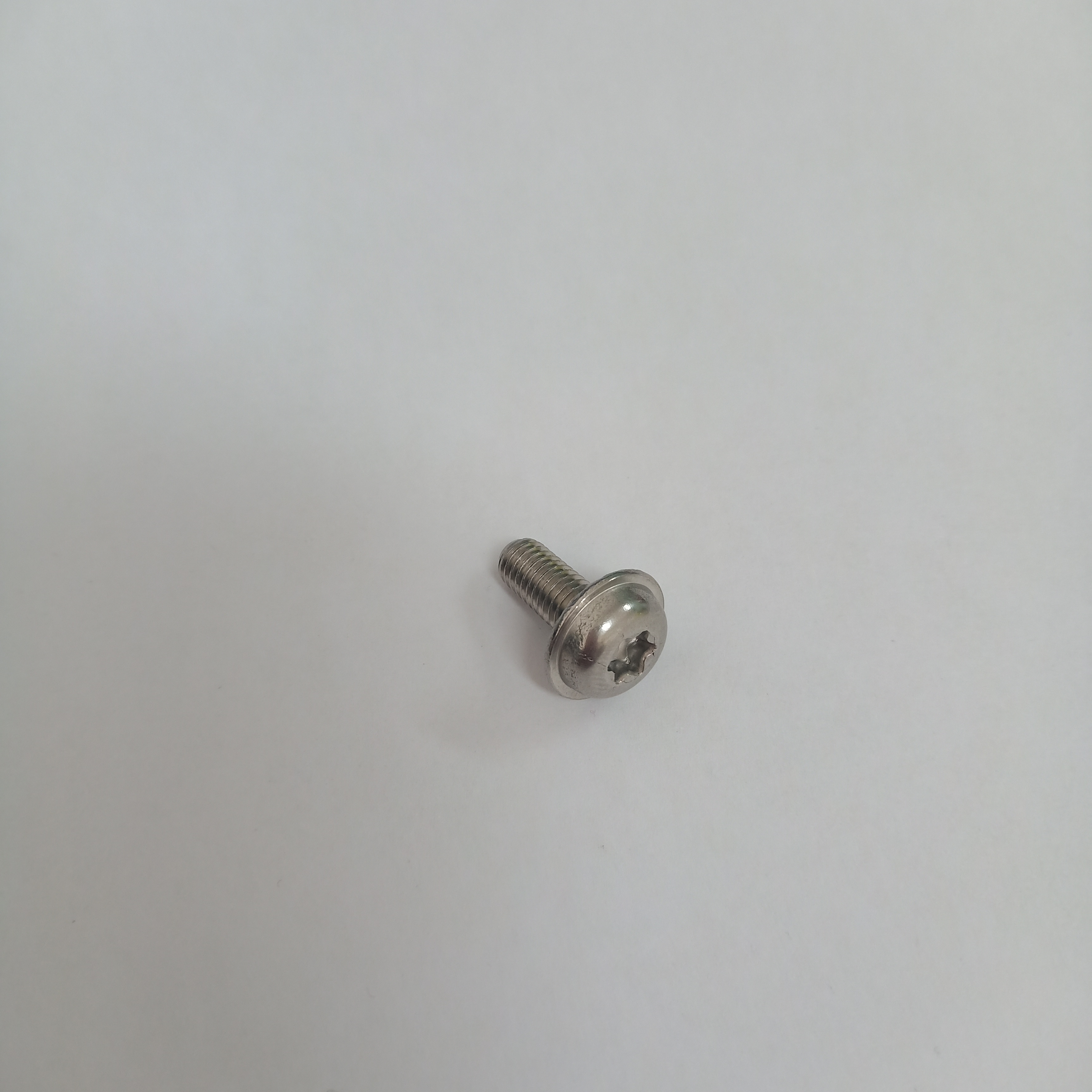 Electronic fastener