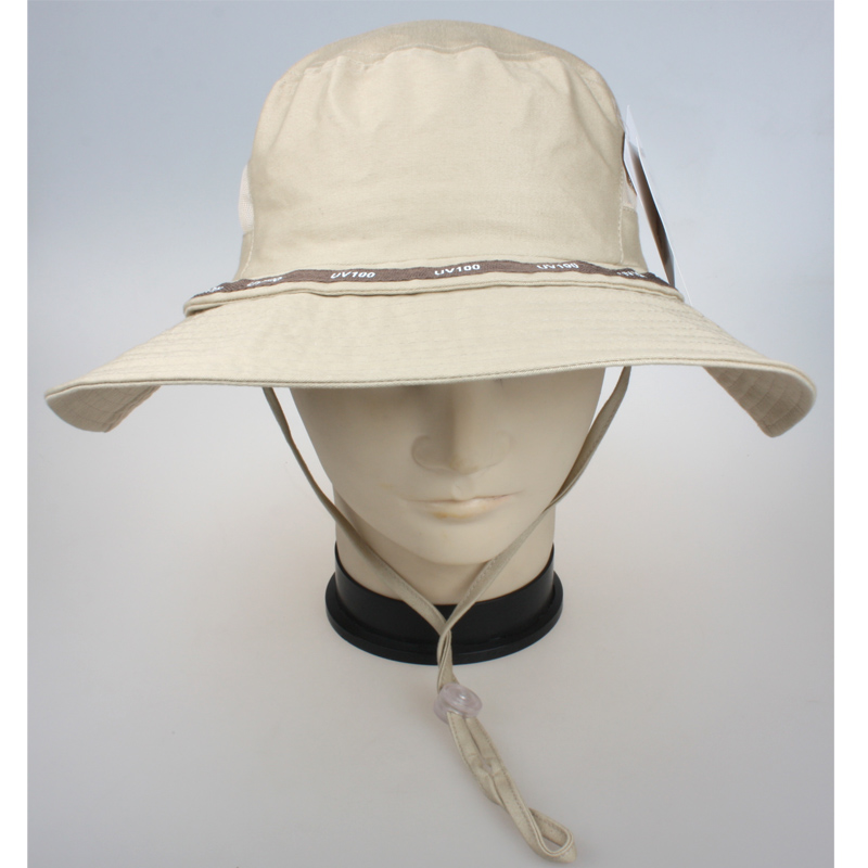 HAT 03