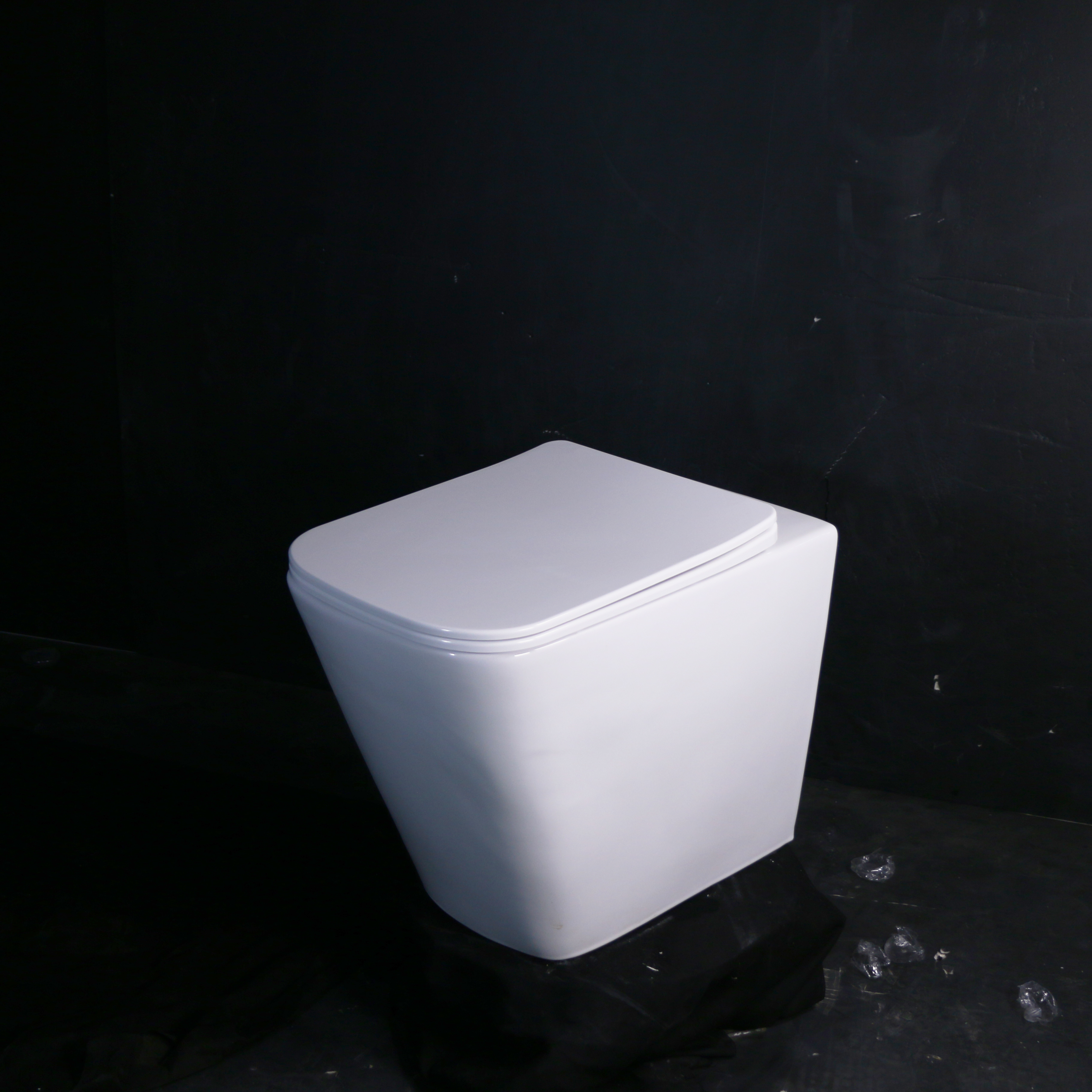 New design toilet rimless ceramic black matte wall hung Toilet