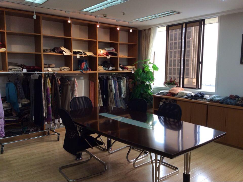 Hangzhou Xulong Import and Export Co., Ltd. – Woven scarf 1
