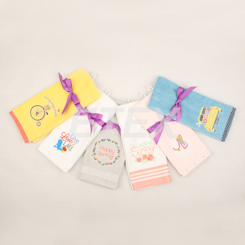 Velour hand towel with emb.