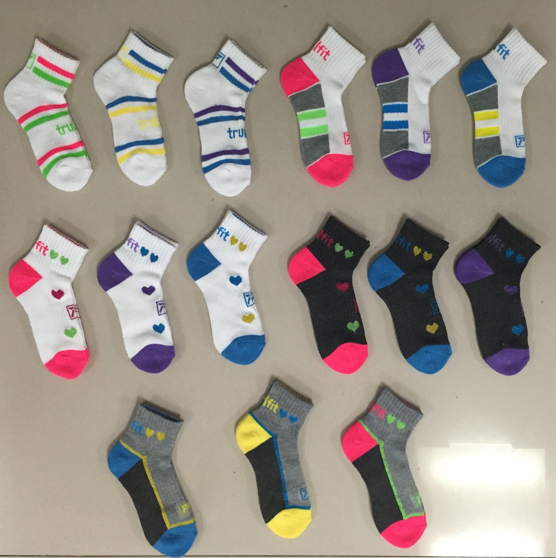 Girls quarter sports socks