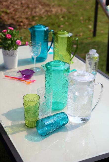 Plastic Ikat Drinking Set