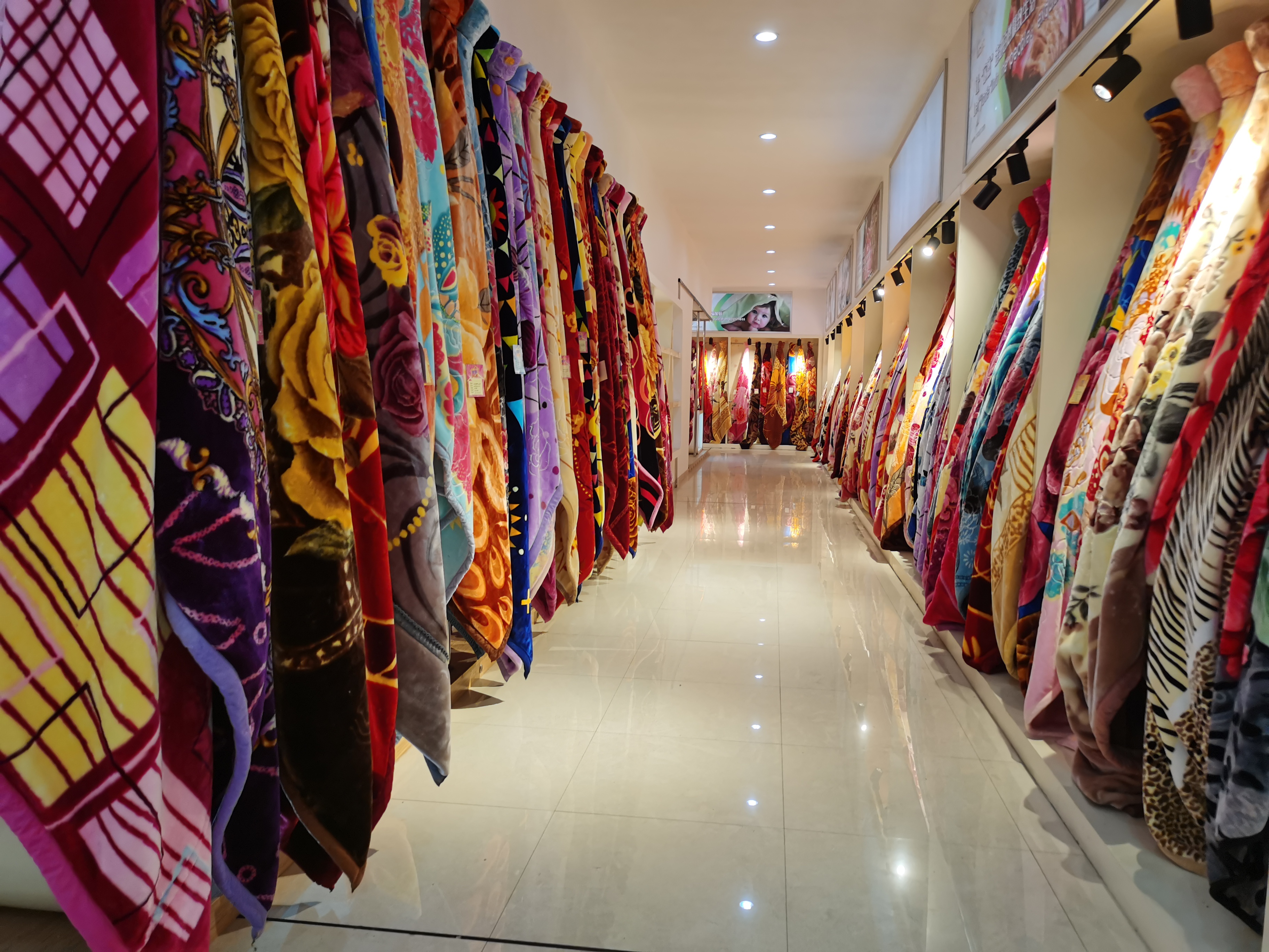 Zhejiang Jiade Home Furnishings Co., Ltd. – raschel blanket 2