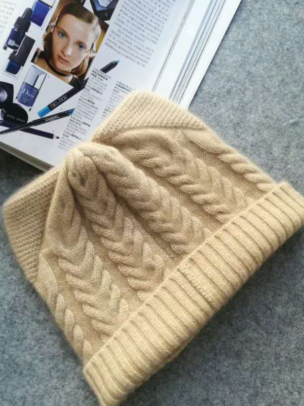 Cashmere hat