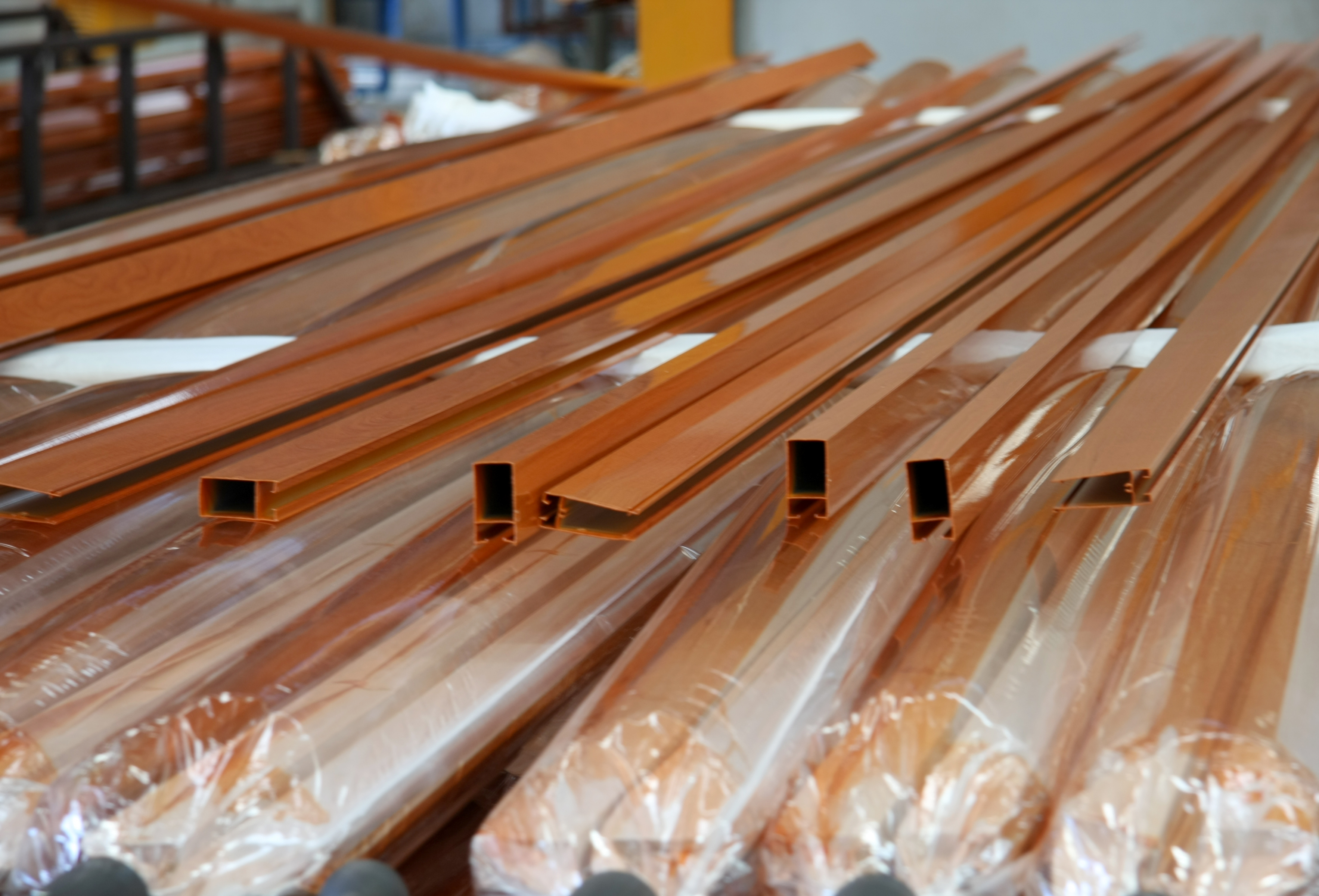 Aluminium wooden shift profile