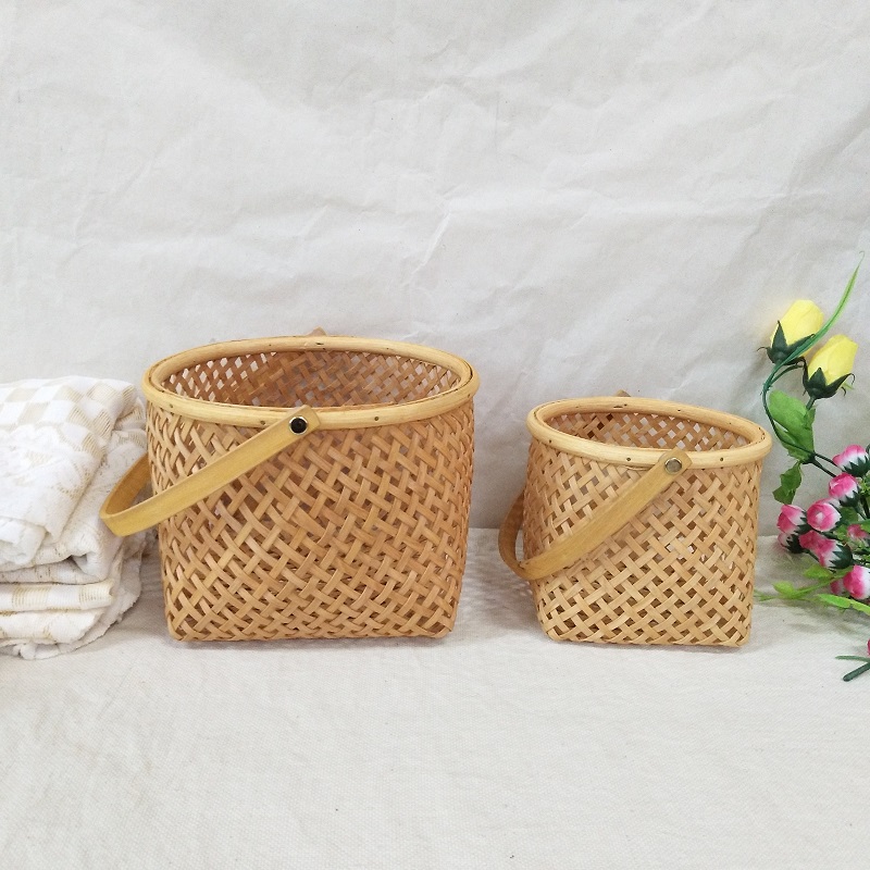 Hand-woven wood chip basketsFruit basket bread basket