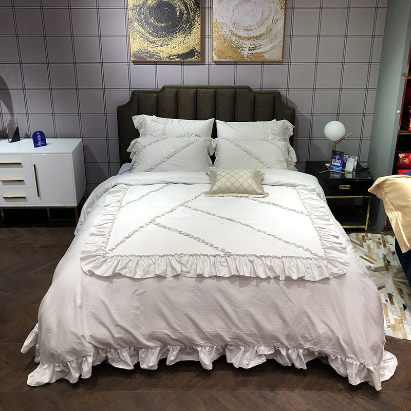 Cotton Lace Comforter Set