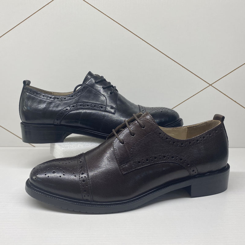 Lady's leather dress shoes