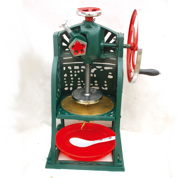 Manual ice shaving machine