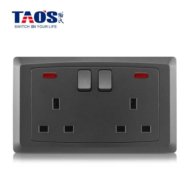 13A 2 gang switched socket + neon