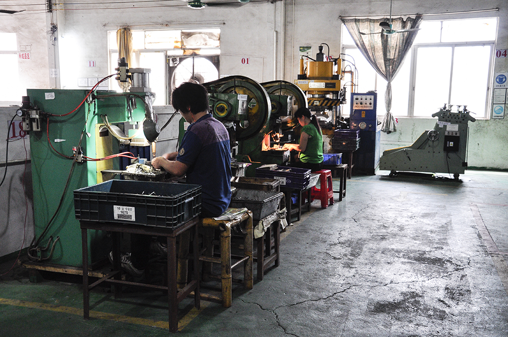 Yangjiang Anqi Industrial and Trade Co., Ltd. – cosmetic mirrors 3