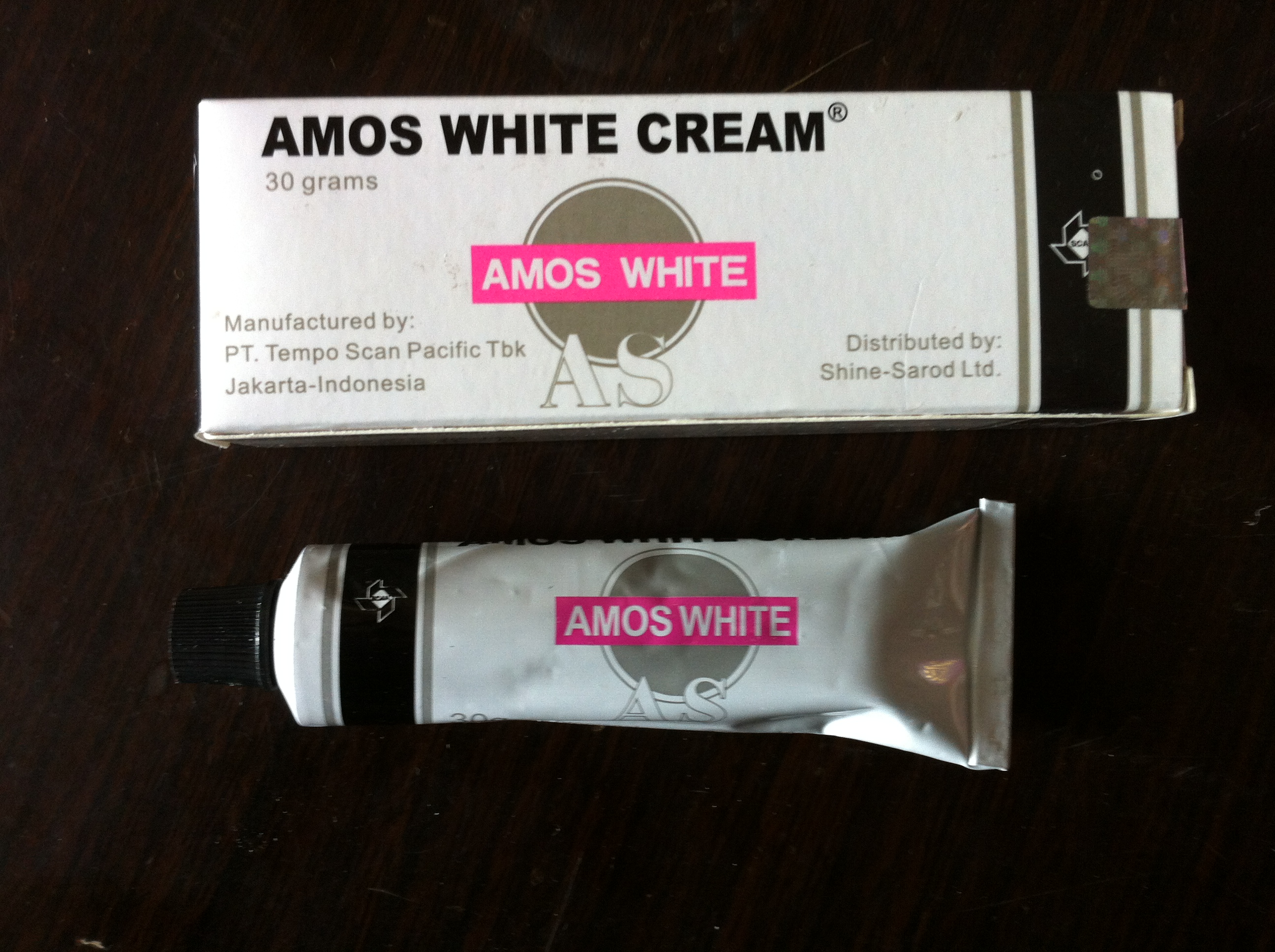 Amos White Cream