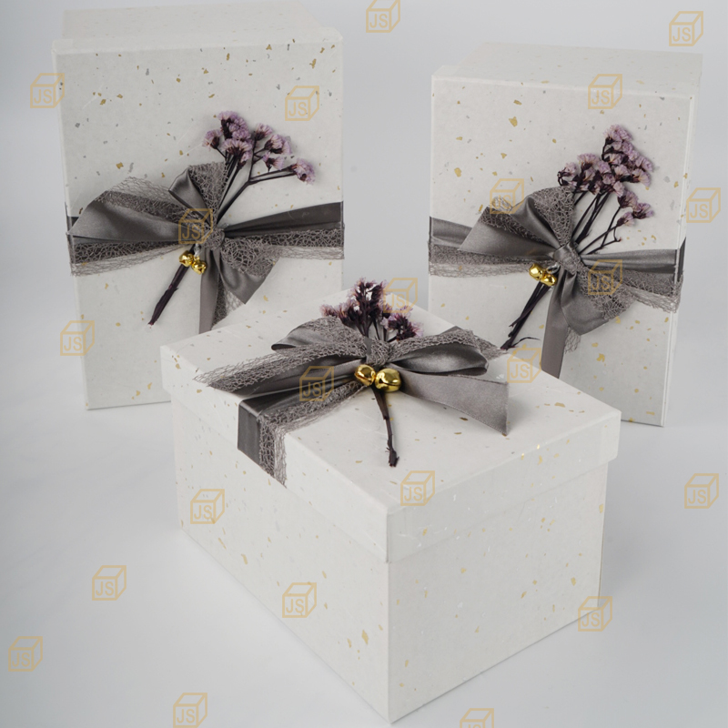 Lipstick gift box, perfume gift box. wedding gift box. Holiday gift box customization