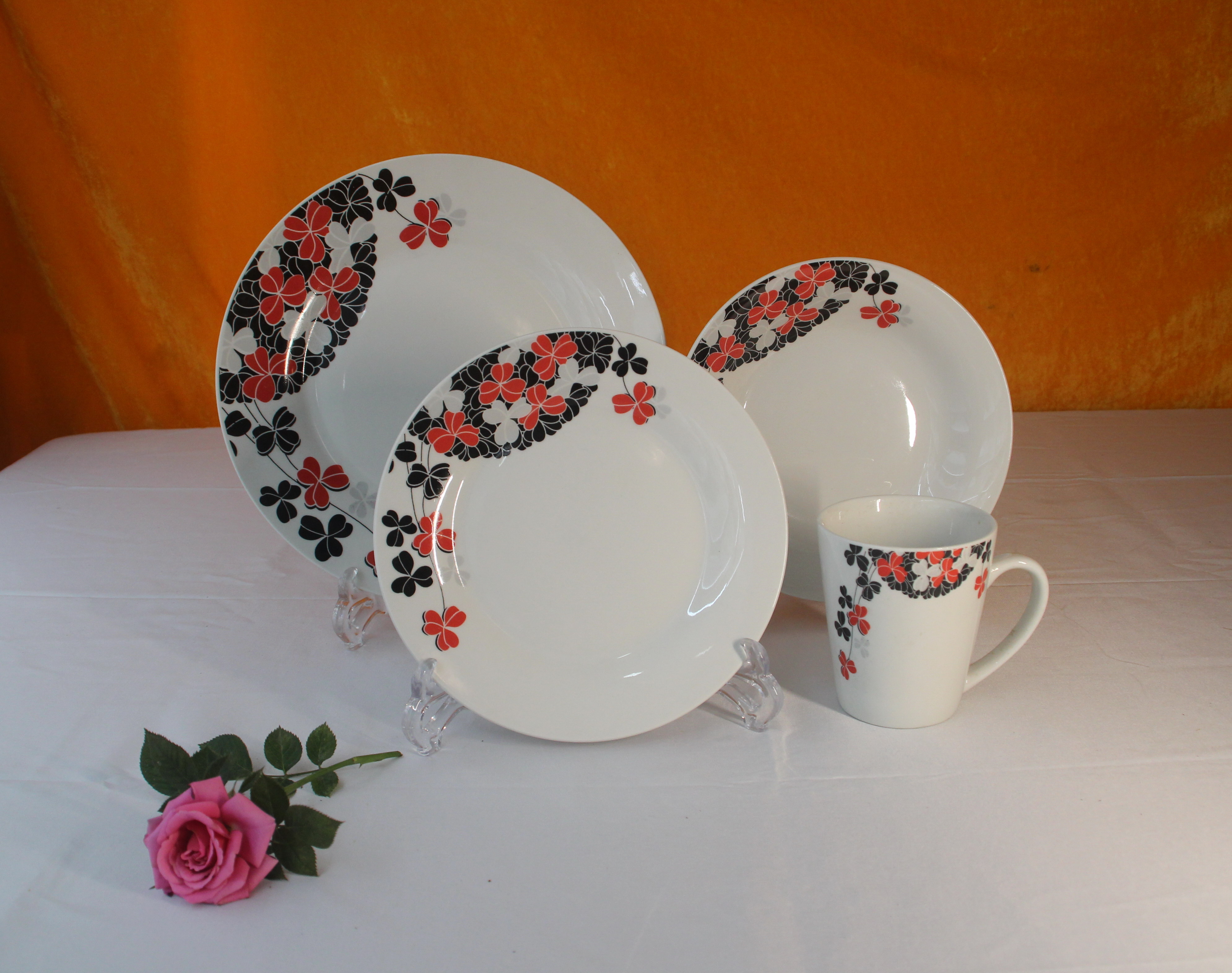 Porcelain Dinner set