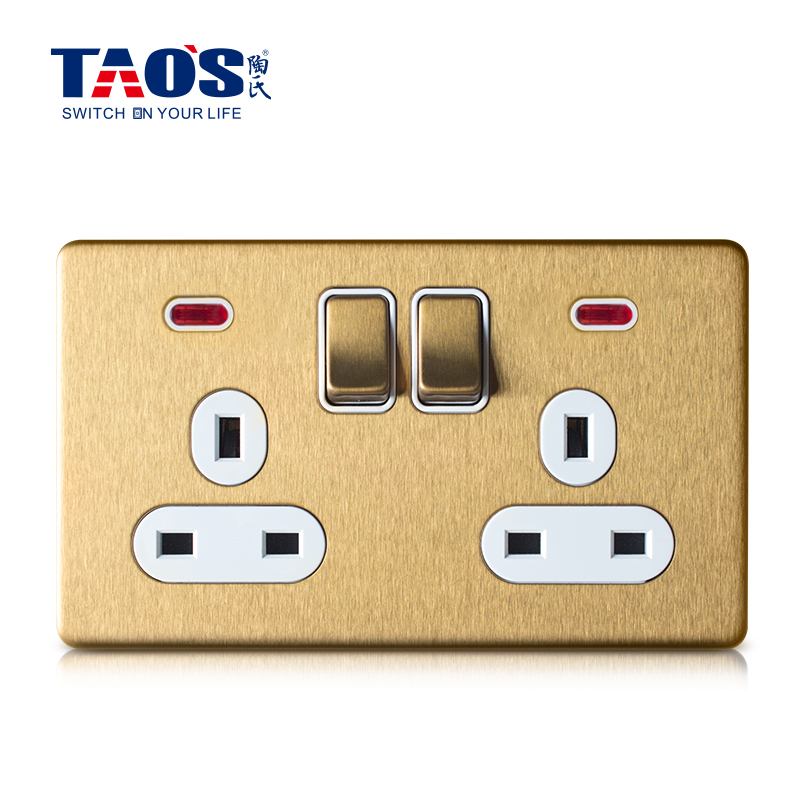 13A 2 gang switched socket + neon