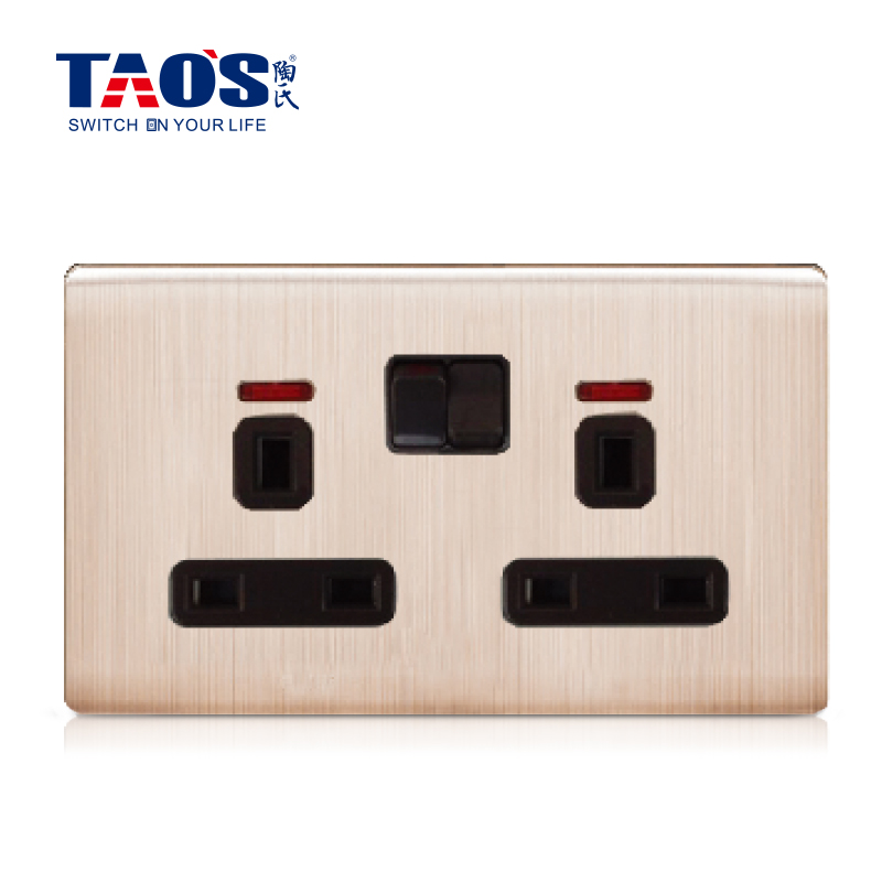 13A 2 gang switched socket + neon