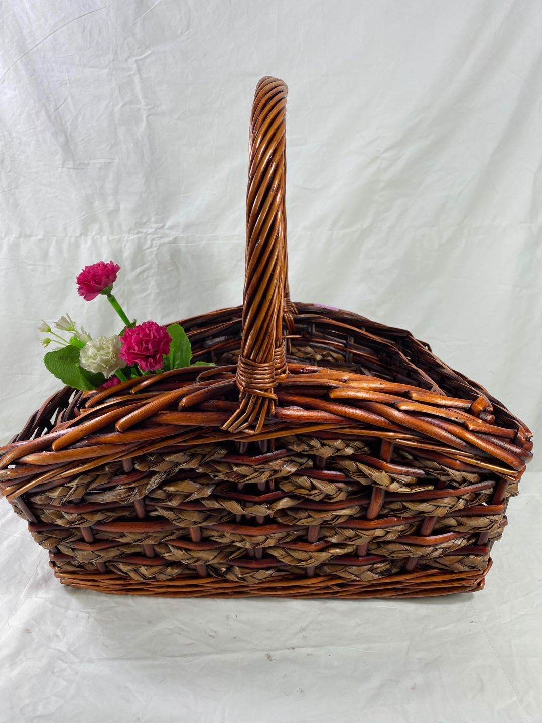 Custom-made wholesale wicker gift packaging handmade storage Wicker Christmas basket