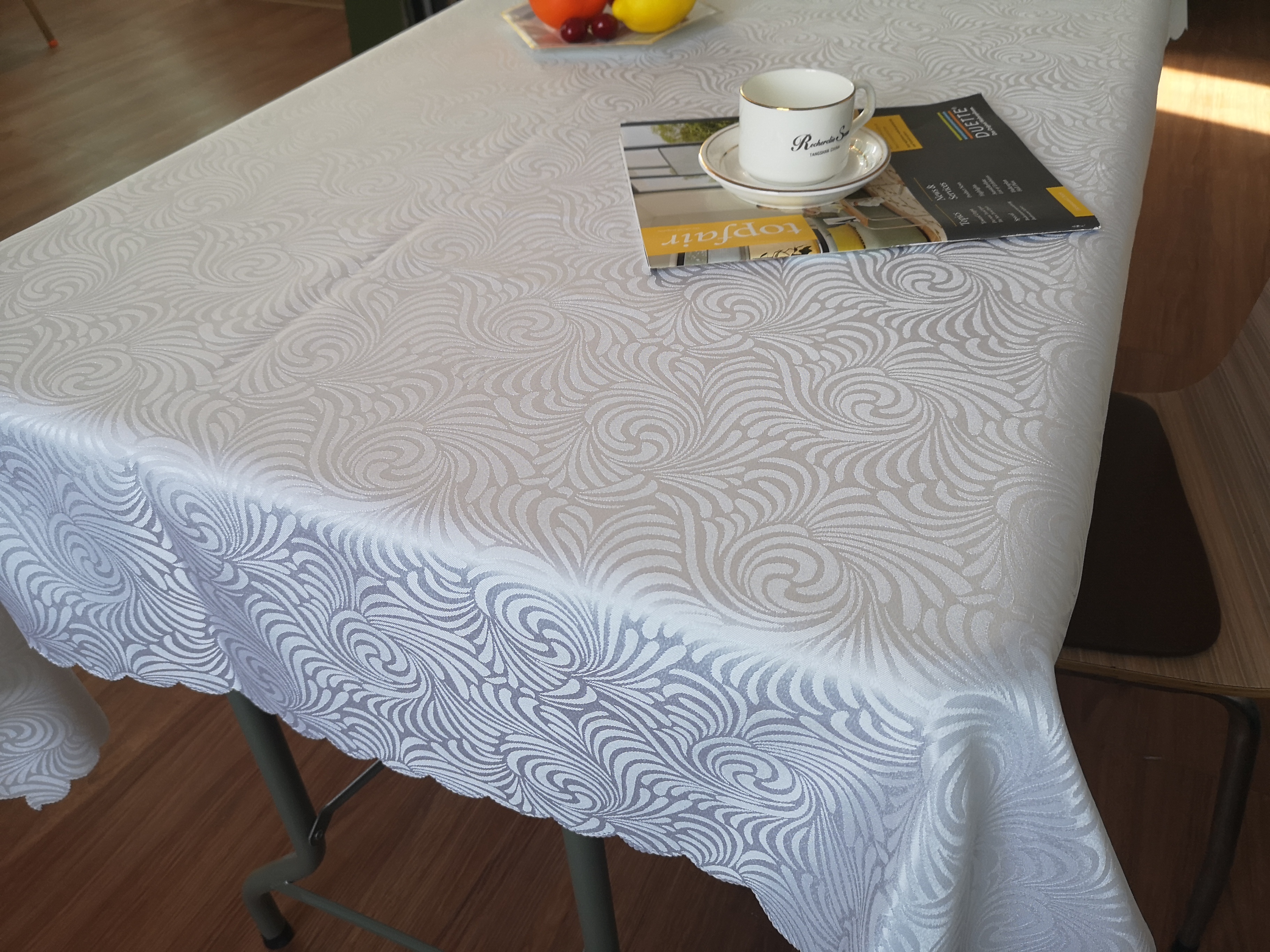 Polyester Jacquard table cloth/Manufacturer/Hailande