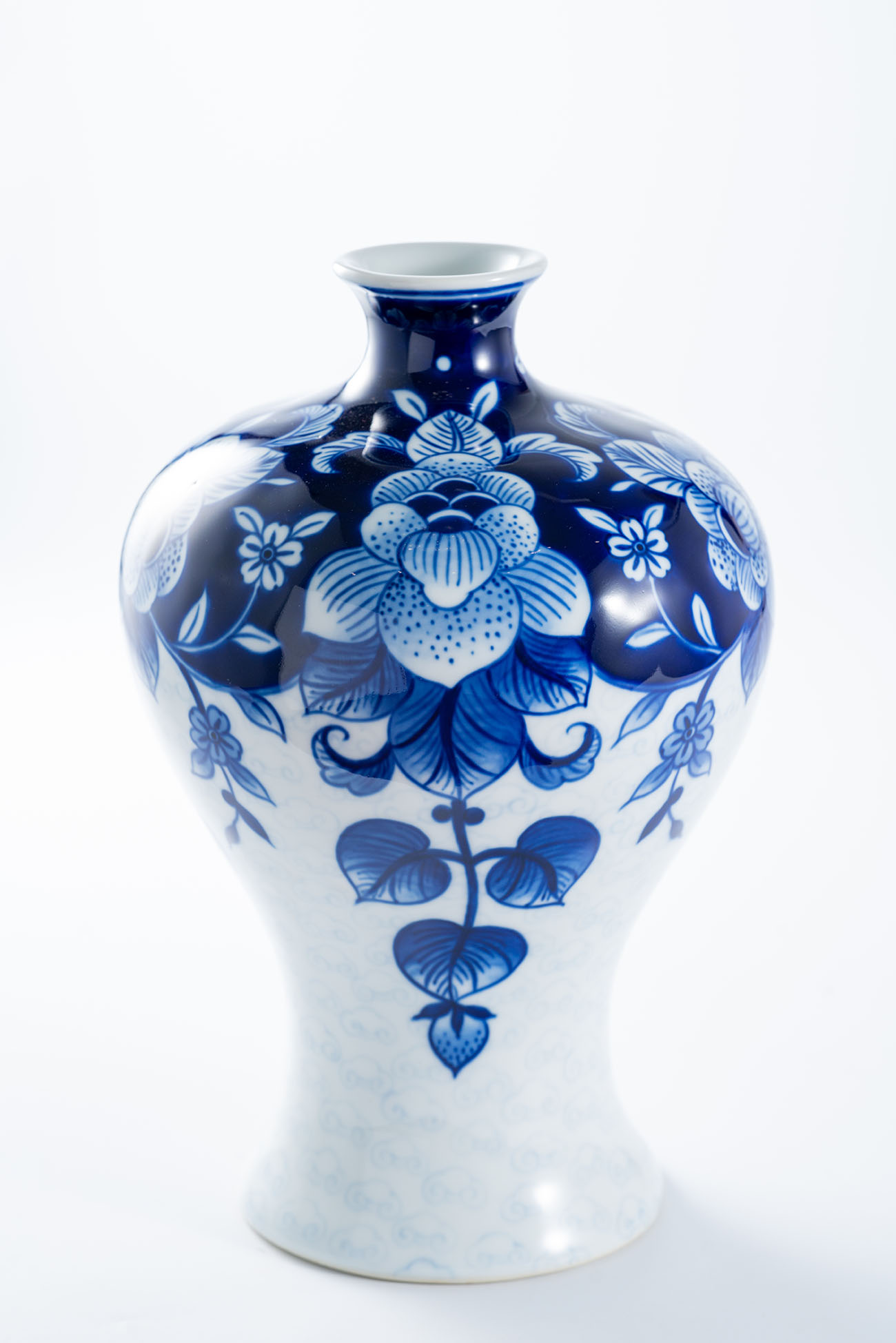 Blue and white ceramic vase