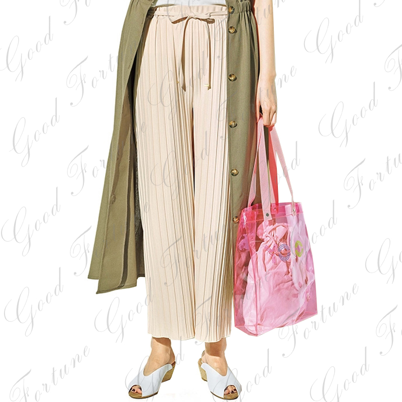 Pleated trousers