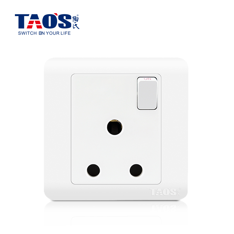 15A 1 gang switched round-pin socket
