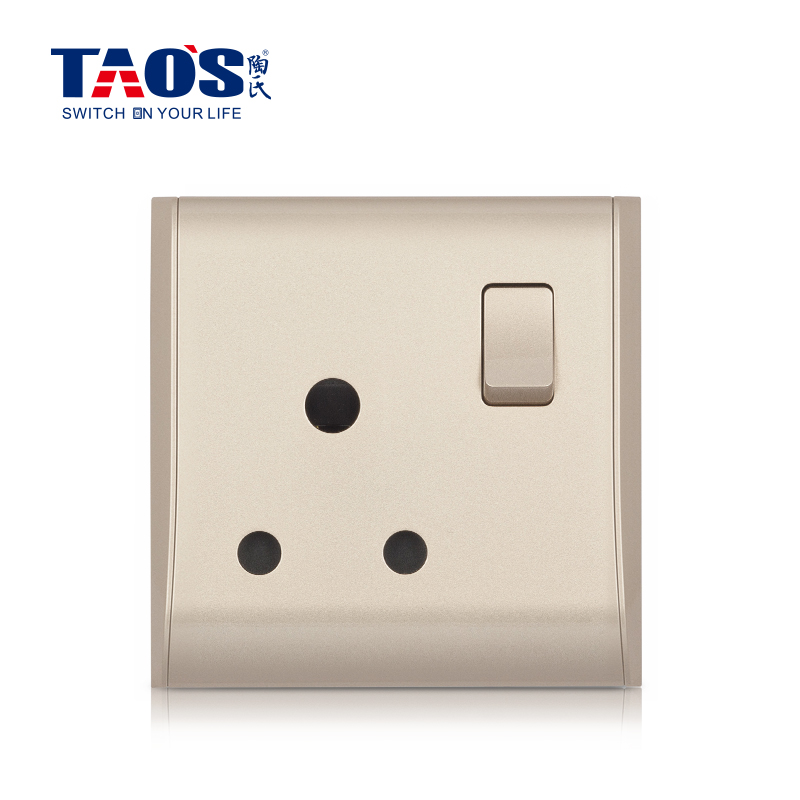 15A 1 gang switched round-pin socket