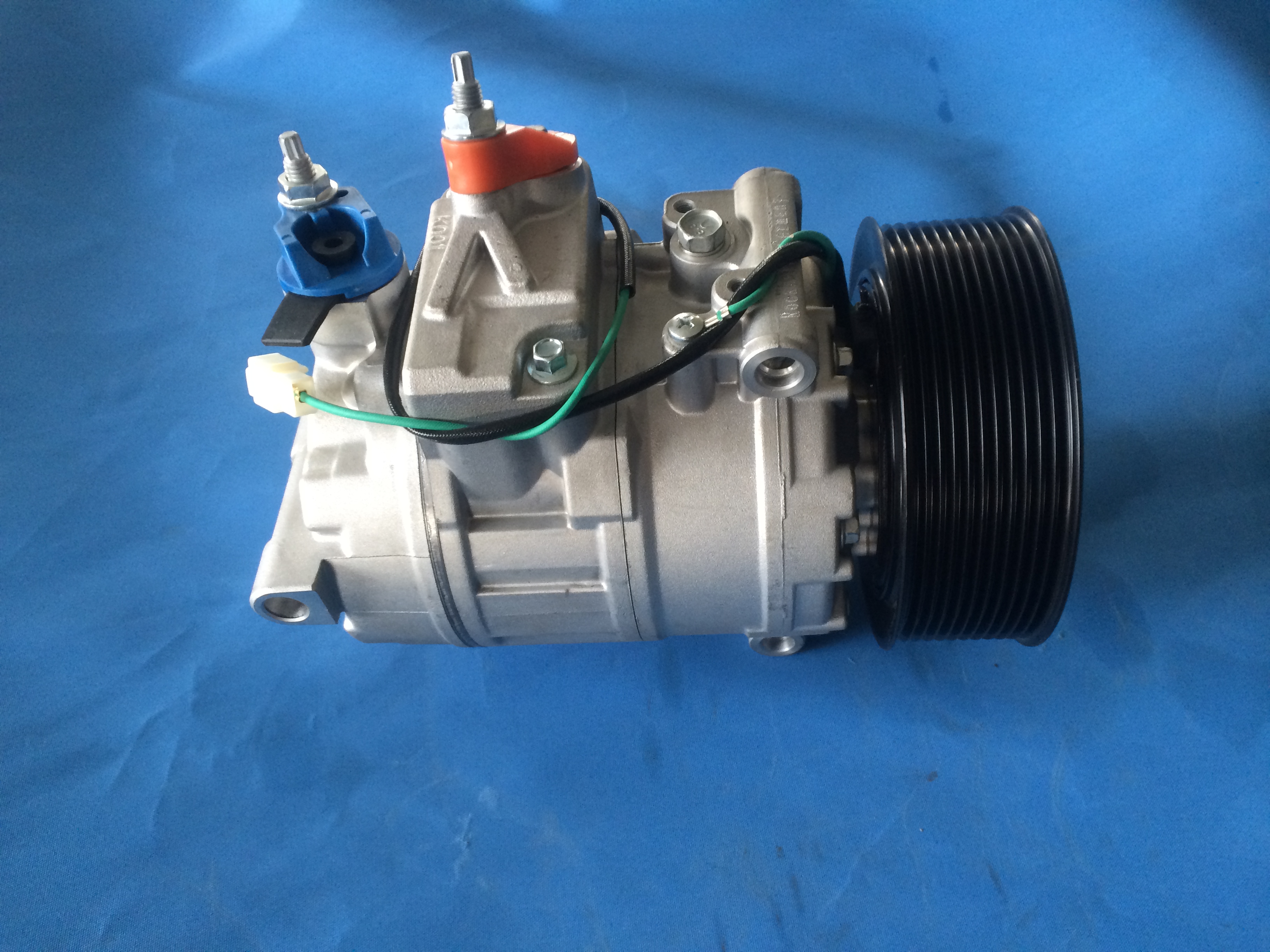 auto air conditining compressor