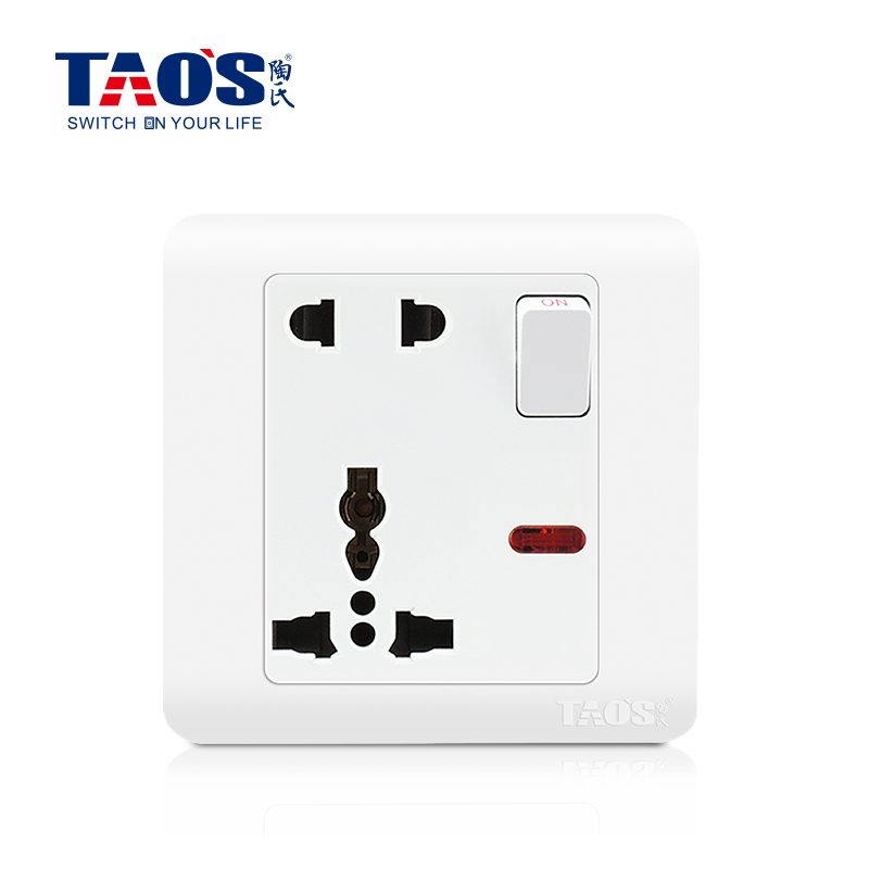 switched Multi socket (5 pin) + neon