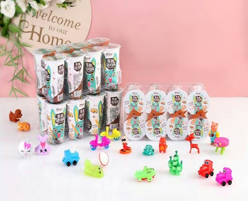 Chocolate Cream With Cookies Cup (With Toys)