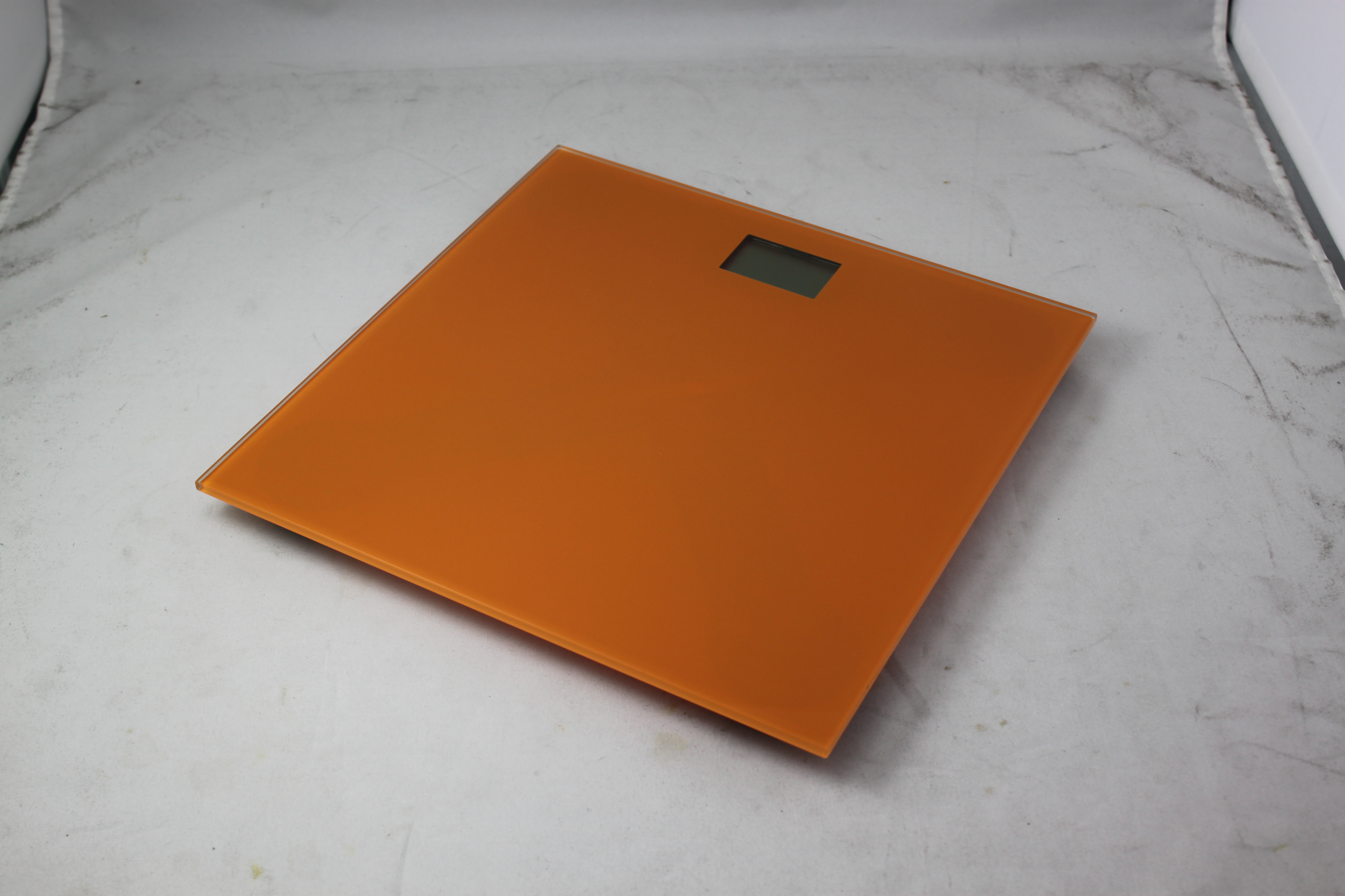 Electronic bathroom scale