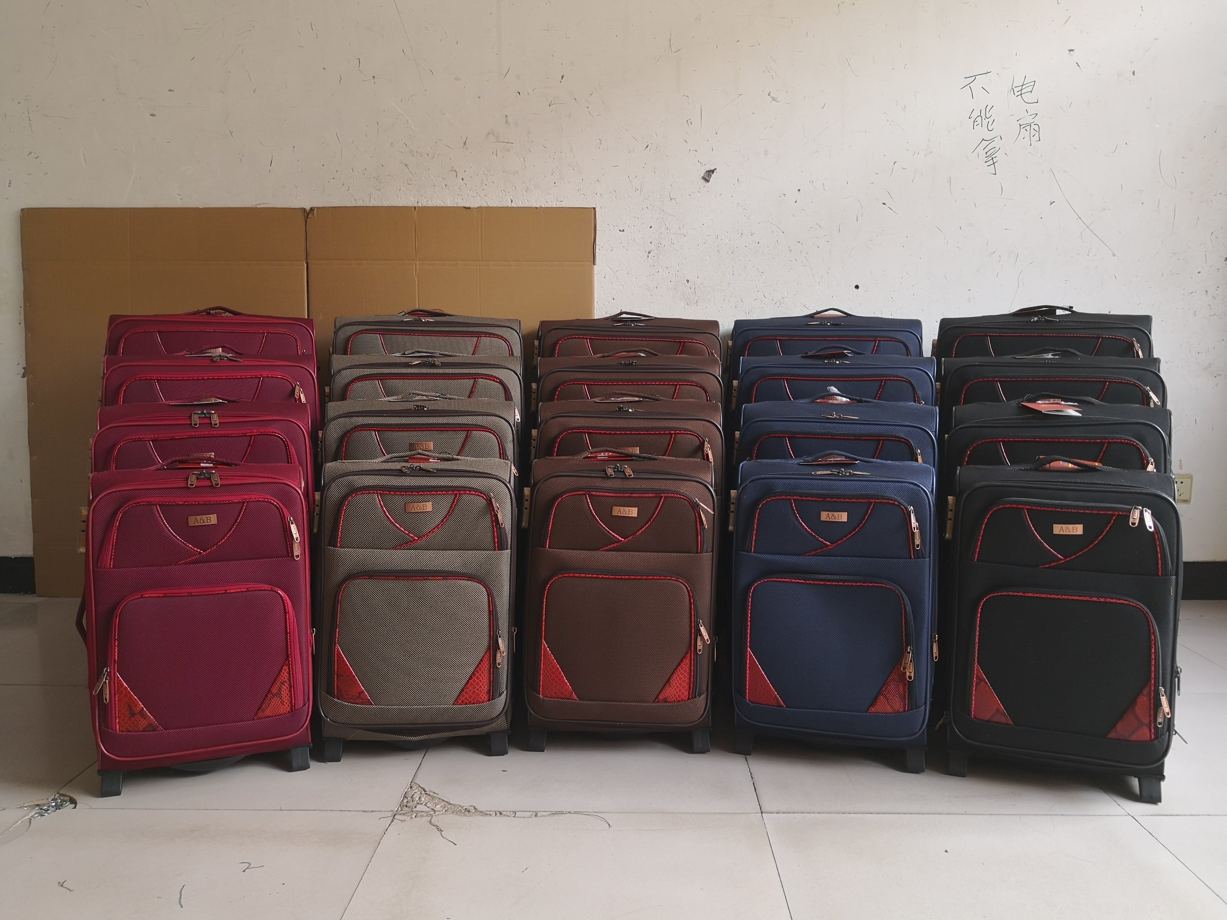stock luggage wholesale with cheap price luggage trolley bag