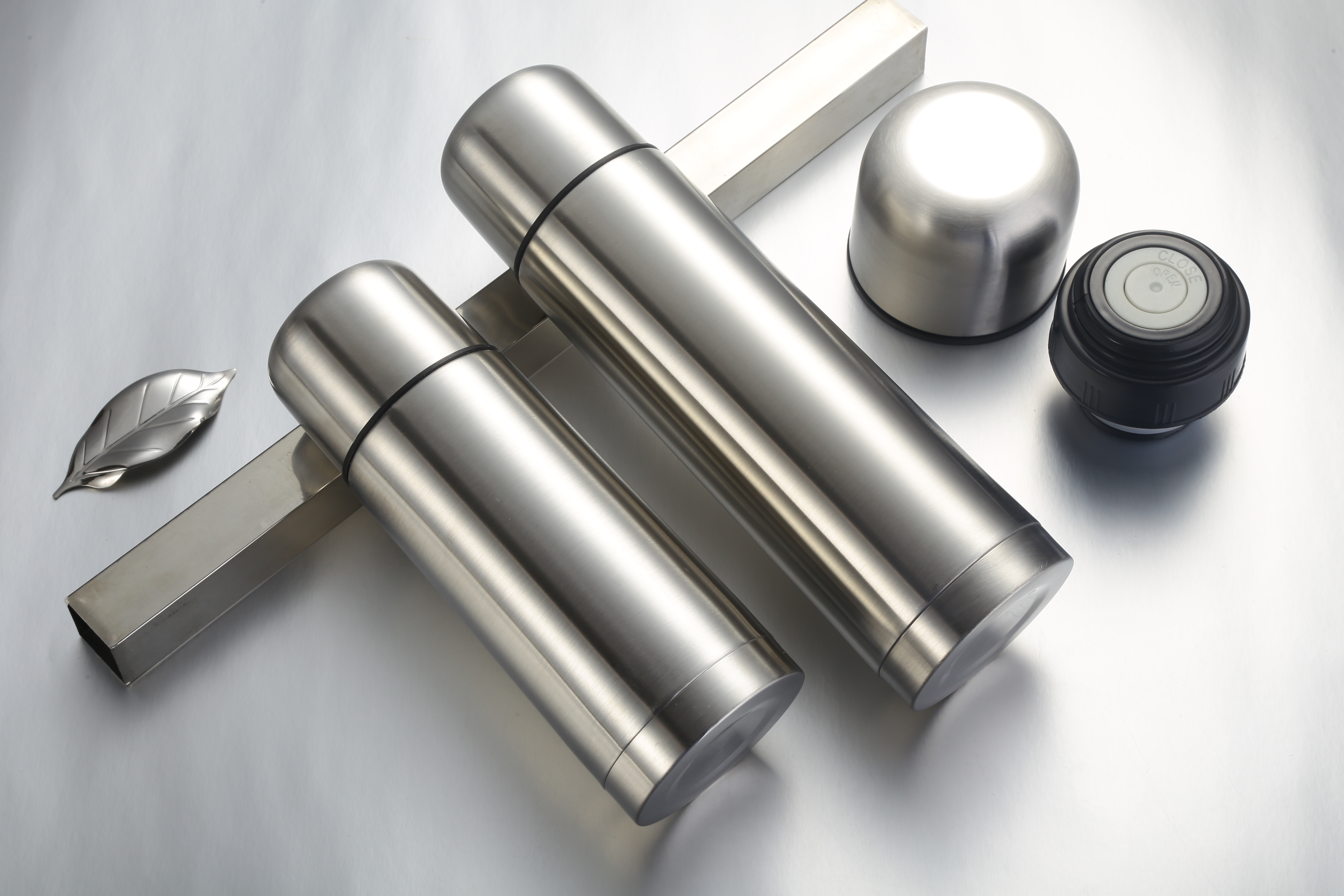 Vacuum bottle Vacuum bottle